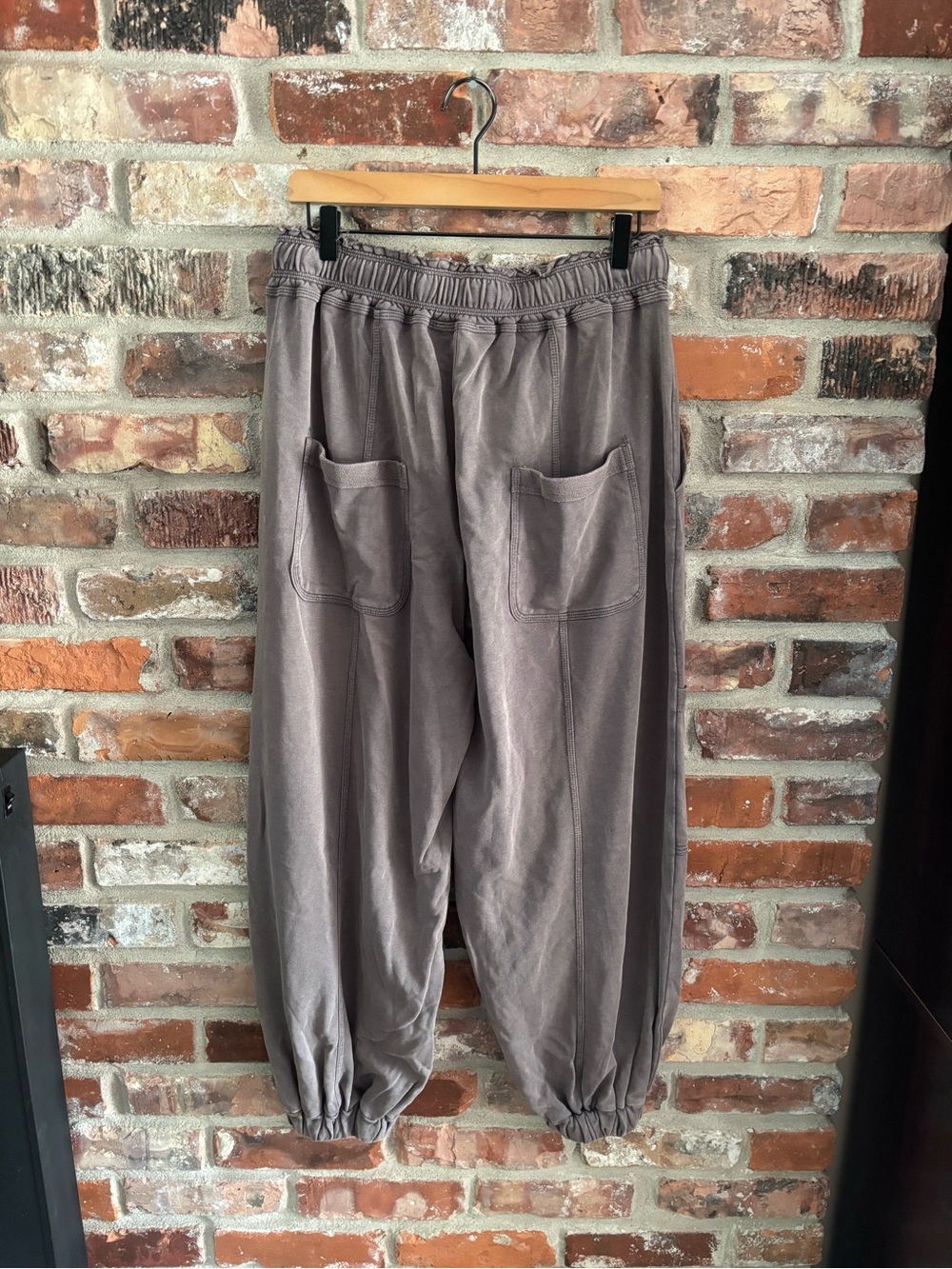 Oli & Hali Mineral Wash True To You Jogger Pants, M - Picture 7 of 8